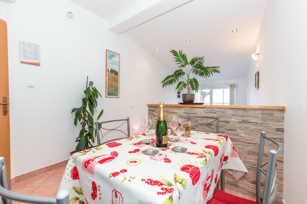 Apartment Jasna With Breathtaking Sea View, Terrace And Free Parking Hreljin Bagian luar foto
